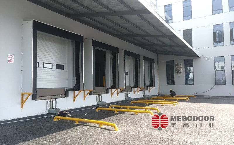 滁州冷库保温充气门封｜美高门业冷链装卸口密封解决方案缩略图