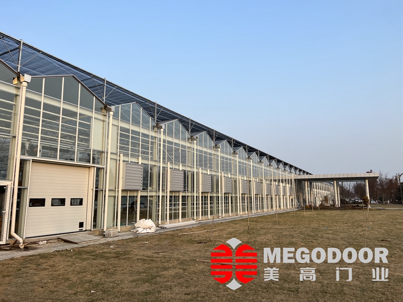 温室大棚用快速门、保温提升门怎么选？美高门业助力滁州温室环境稳定运行缩略图